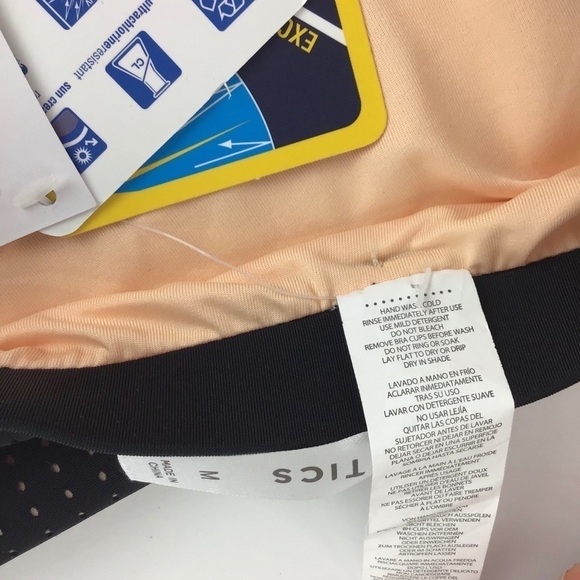 Fabletics Black Valentina Cheeky Bottom l Medium - Picture 7 of 8